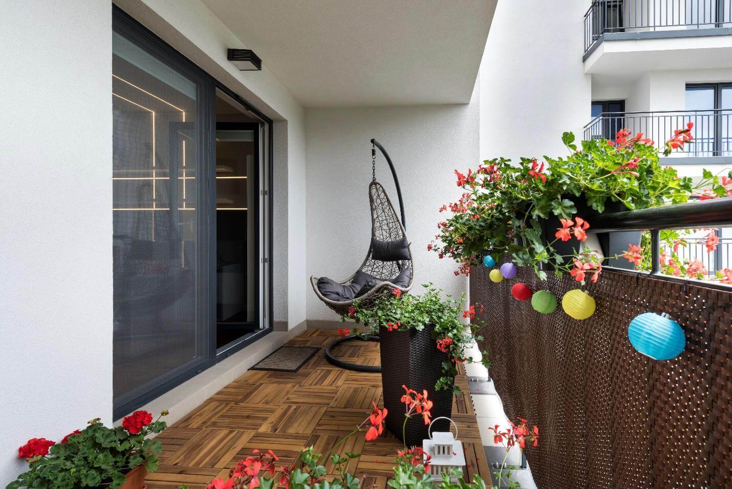 Balkon ve Teras Giderlerinde Kalıcı Temizlik